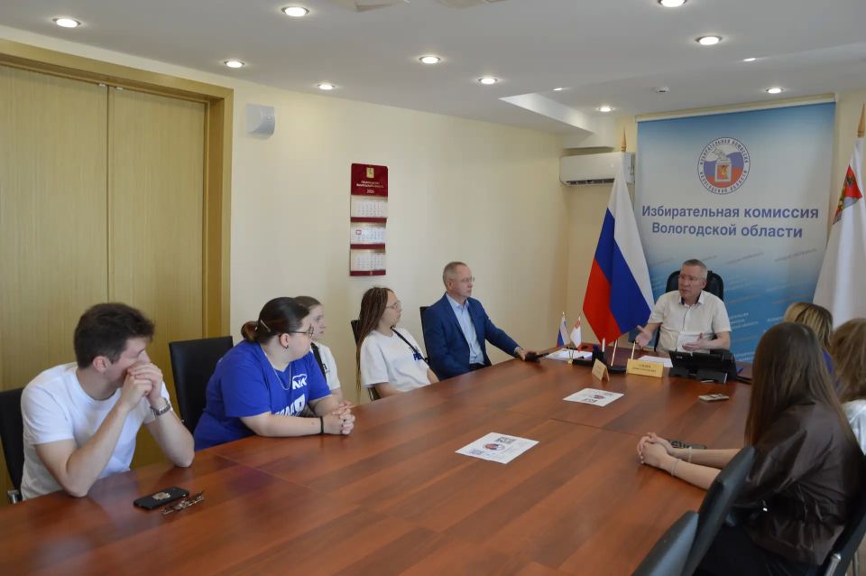 Председатель Облизбиркома Денис Зайцев встретился с участниками проекта «ПолитЗавод» Председатель Облизбиркома Денис Зайцев встретился с участниками проекта «ПолитЗавод»