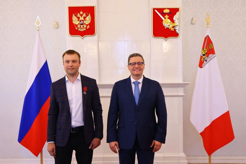 Георгий Филимонов: От имени и по поручению Президента Российской Федерации вручил землякам 17 государственных наград Георгий Филимонов: От имени и по поручению Президента Российской Федерации вручил землякам 17 государственных наград