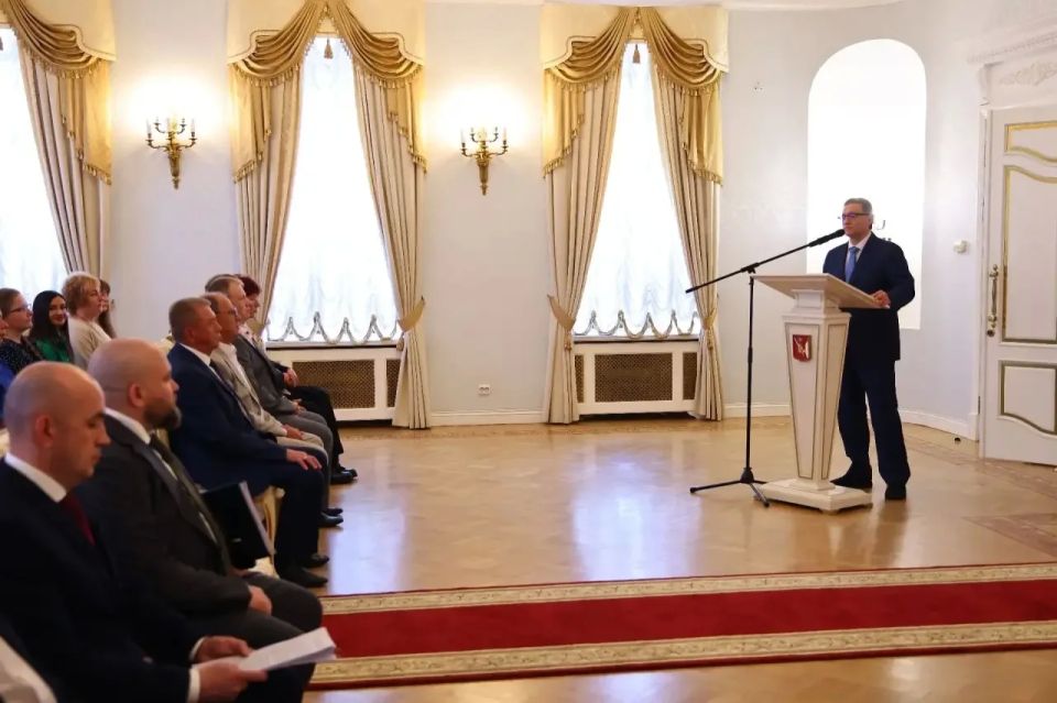Георгий Филимонов: В преддверии Дня России встретился с земляками, которые удостоены государственных наград Российской Федерации Георгий Филимонов: В преддверии Дня России встретился с земляками, которые удостоены государственных наград Российской Федерации