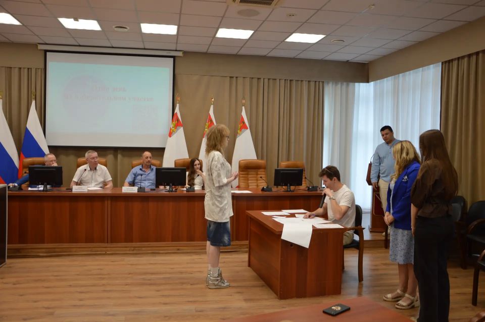 Молодые активисты политических партий отработали нестандартные ситуации на выборах в ходе деловой игры Молодые активисты политических партий отработали нестандартные ситуации на выборах в ходе деловой игры