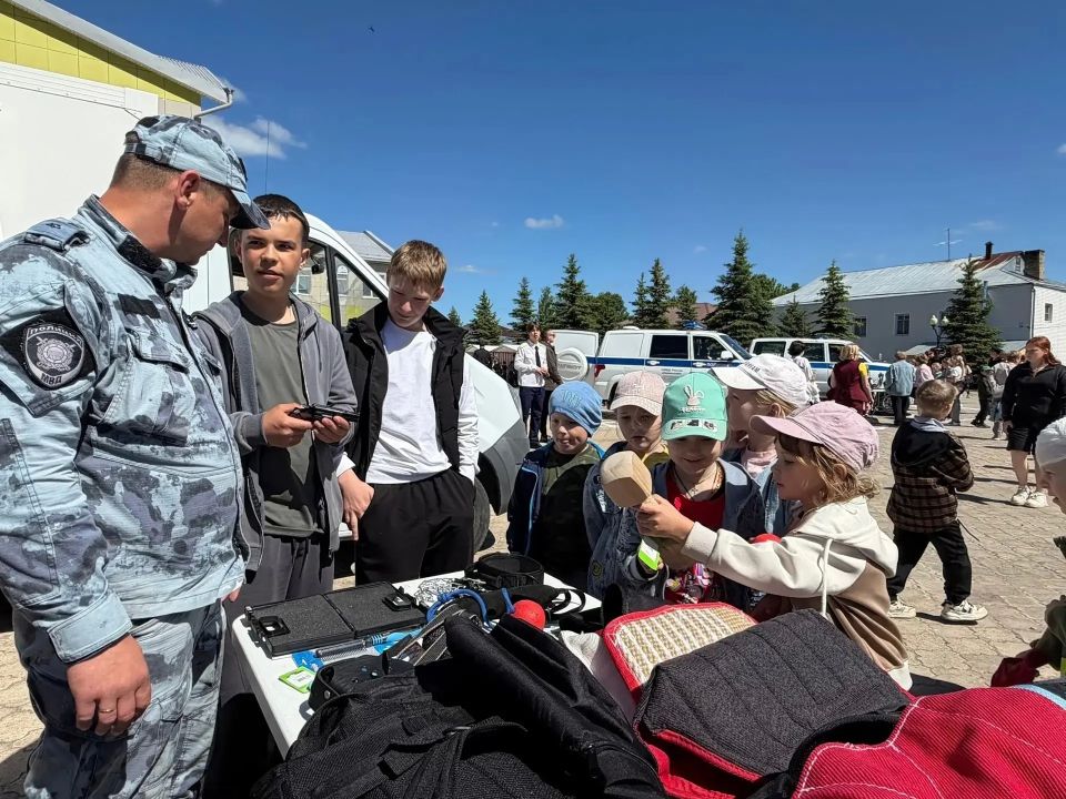 В лагерях Вологодской области проходят мероприятия на тему безопасности В лагерях Вологодской области проходят мероприятия на тему безопасности