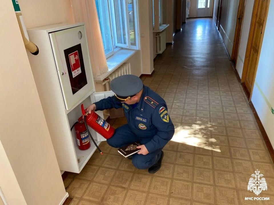 В приоритете МЧС России — безопасность людей В приоритете МЧС России — безопасность людей