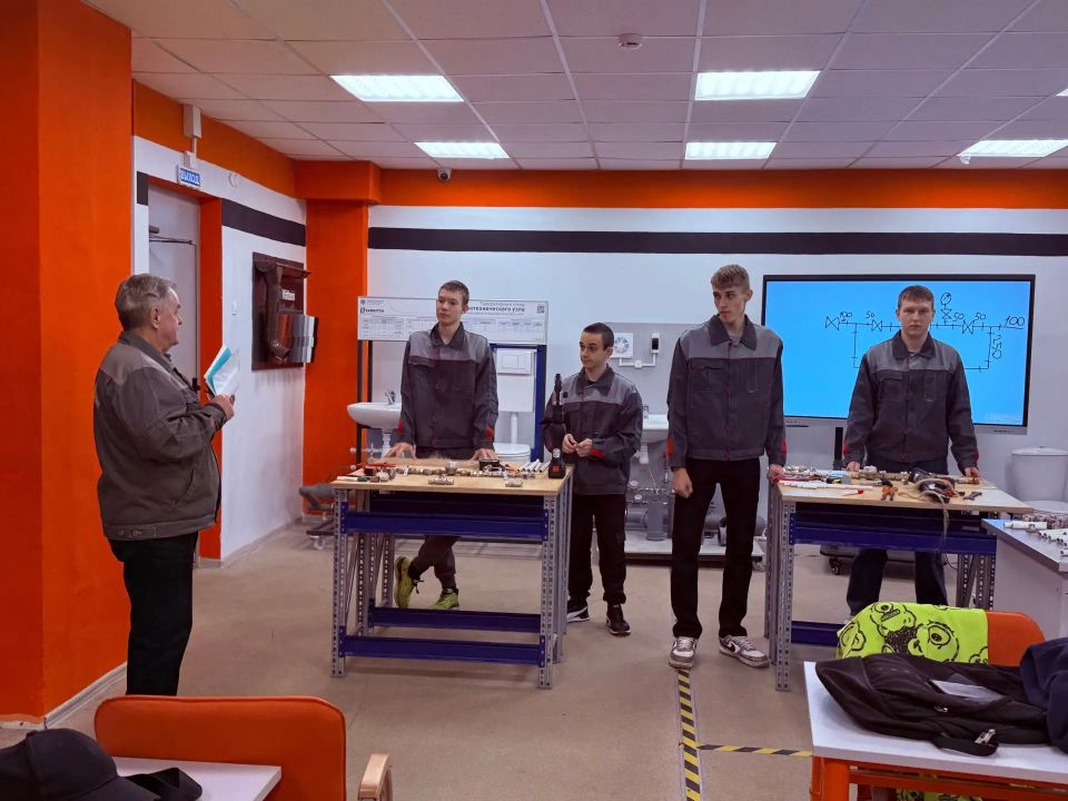 Нацпроект «Молодежь и дети» открывает новые возможности для обучения и профессионального становления Нацпроект «Молодежь и дети» открывает новые возможности для обучения и профессионального становления