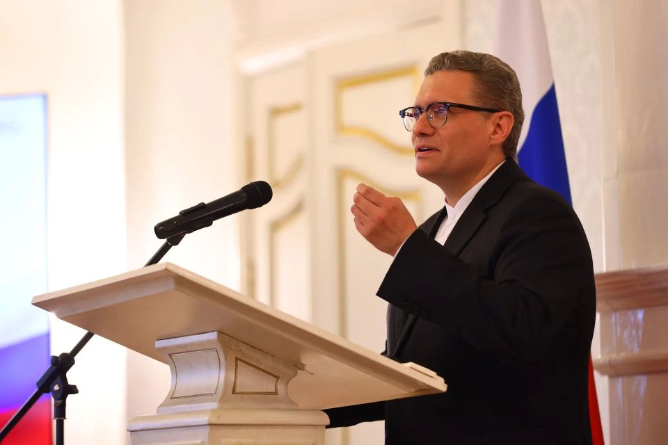 Георгий Филимонов: В Вологде открыл заседание Международного футурологического клуба «Умная цивилизация» с участием ведущих учёных из Китая Георгий Филимонов: В Вологде открыл заседание Международного футурологического клуба «Умная цивилизация» с участием ведущих учёных из Китая
