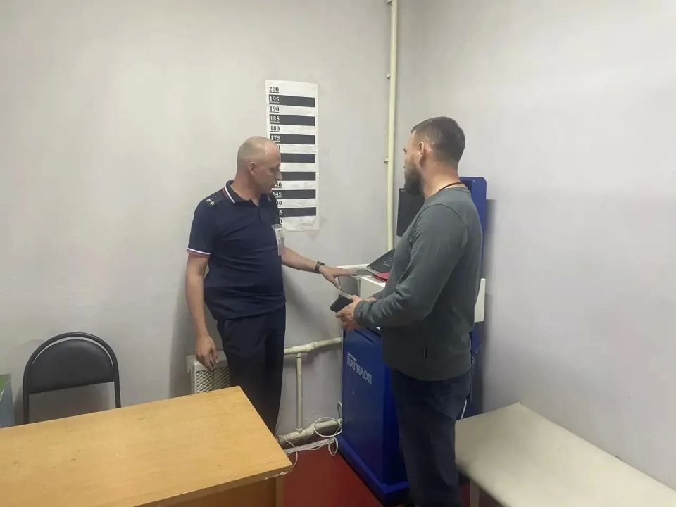 Представитель Общественного совета при ОМВД России «Шекснинский» проверил работу отдела полиции Представитель Общественного совета при ОМВД России «Шекснинский» проверил работу отдела полиции