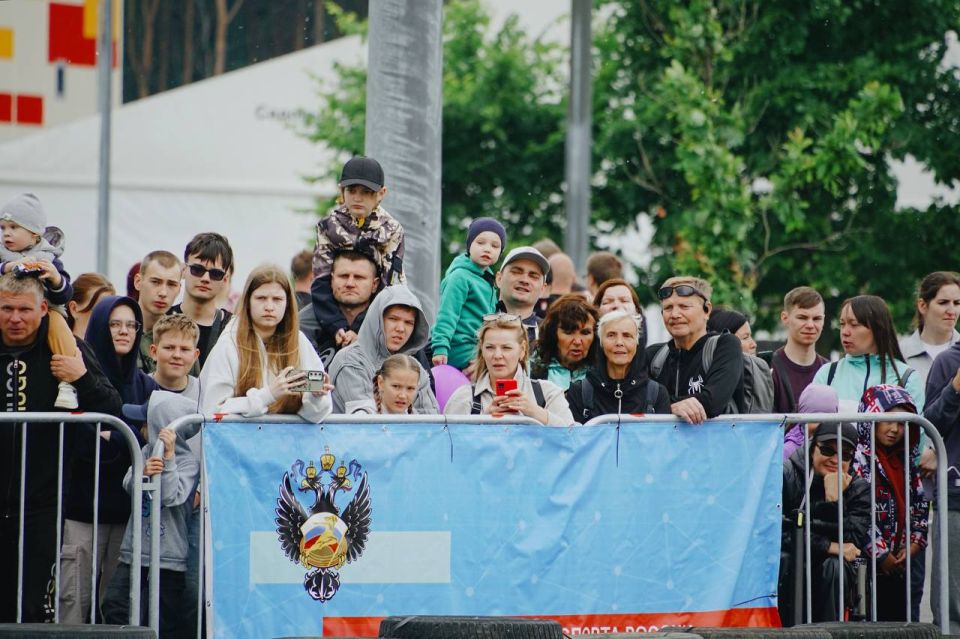 Андрей Накрошаев: Впервые в Череповце прошли межрегиональные соревнования по фигурному управлению мотоциклом Андрей Накрошаев: Впервые в Череповце прошли межрегиональные соревнования по фигурному управлению мотоциклом