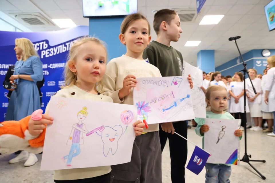 Георгий Филимонов: Свои двери для пациентов распахнула самая крупная на Вологодчине Череповецкая городская поликлиника №7. Объект запустили в работу вместе с Министром здравоохранения России Михаилом Альбертовичем Мурашко Георгий Филимонов: Свои двери для пациентов распахнула самая крупная на Вологодчине Череповецкая городская поликлиника №7. Объект запустили в работу вместе с Министром здравоохранения России Михаилом Альбертовичем Мурашко