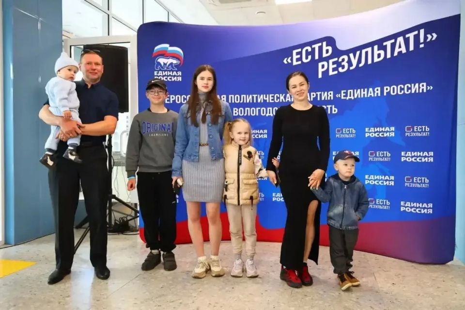 Георгий Филимонов: Партия «Единая Россия» сыграла решающую роль в открытии Череповецкой городской поликлиники №7. Проект был включён в Народную программу Георгий Филимонов: Партия «Единая Россия» сыграла решающую роль в открытии Череповецкой городской поликлиники №7. Проект был включён в Народную программу