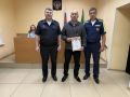 Врио начальника ОМВД России «Череповецкий» вручил благодарственное письмо гражданину за оказанную помощь и проявленную гражданскую позицию при ДТП