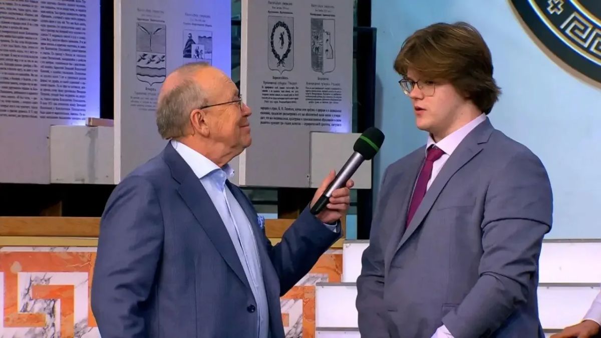 Георгий Филимонов: Вологжанин Александр Богодаев победил в гуманитарной телеолимпиаде и получил «путёвку» в МГИМО Георгий Филимонов: Вологжанин Александр Богодаев победил в гуманитарной телеолимпиаде и получил «путёвку» в МГИМО