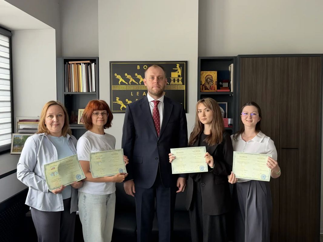 Преподаватели китайского языка из Вологодской области прошли обучение в МГИМО Преподаватели китайского языка из Вологодской области прошли обучение в МГИМО