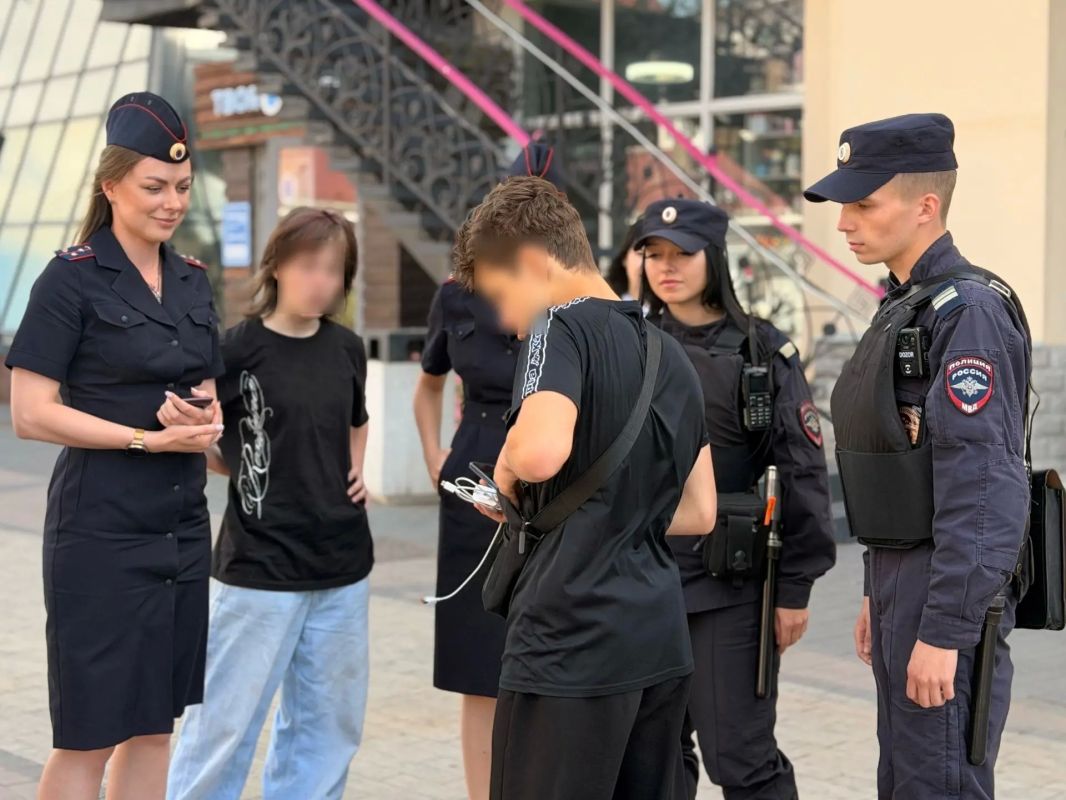 В Вологде сотрудники полиции провели профилактический рейд В Вологде сотрудники полиции провели профилактический рейд