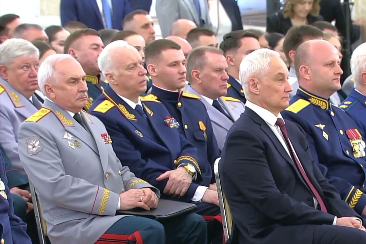 Выпускники вузов ФСИН России приняли участие во встрече с Президентом Российской Федерации Выпускники вузов ФСИН России приняли участие во встрече с Президентом Российской Федерации