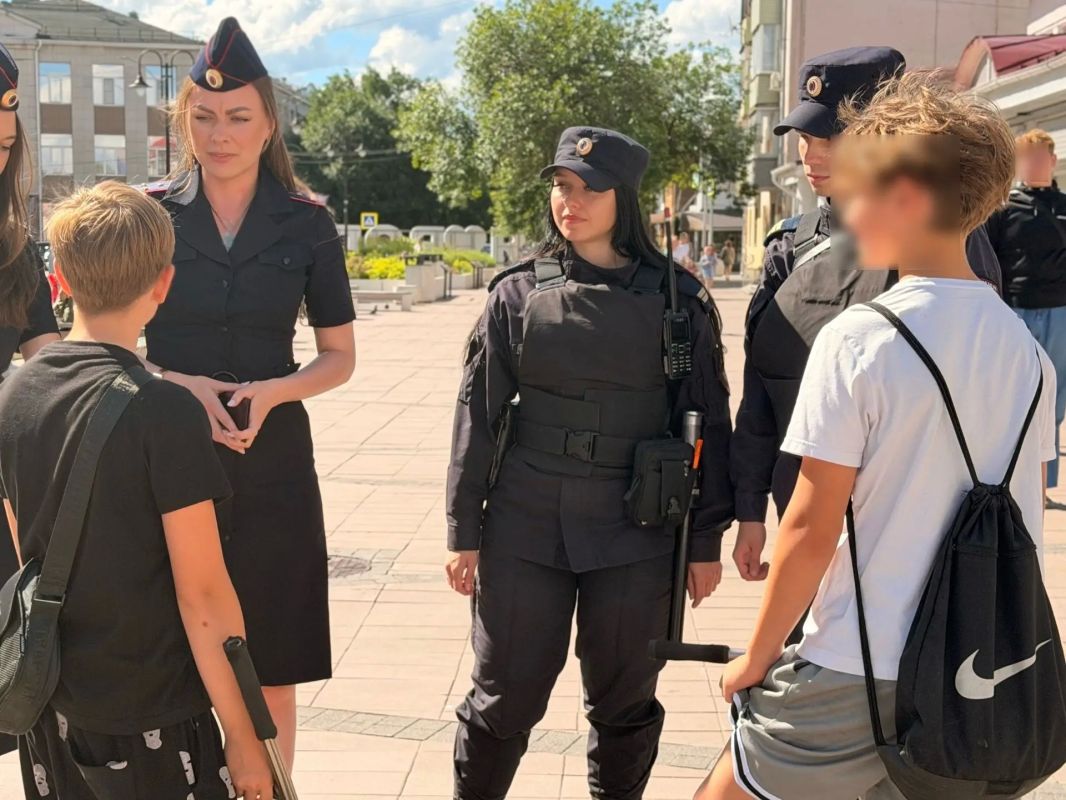 В Вологде сотрудники полиции провели профилактический рейд В Вологде сотрудники полиции провели профилактический рейд