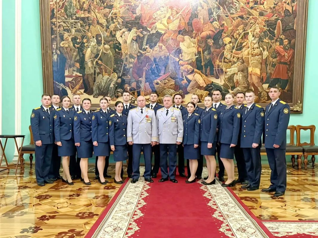 Выпускники вузов ФСИН России приняли участие во встрече с Президентом Российской Федерации Выпускники вузов ФСИН России приняли участие во встрече с Президентом Российской Федерации