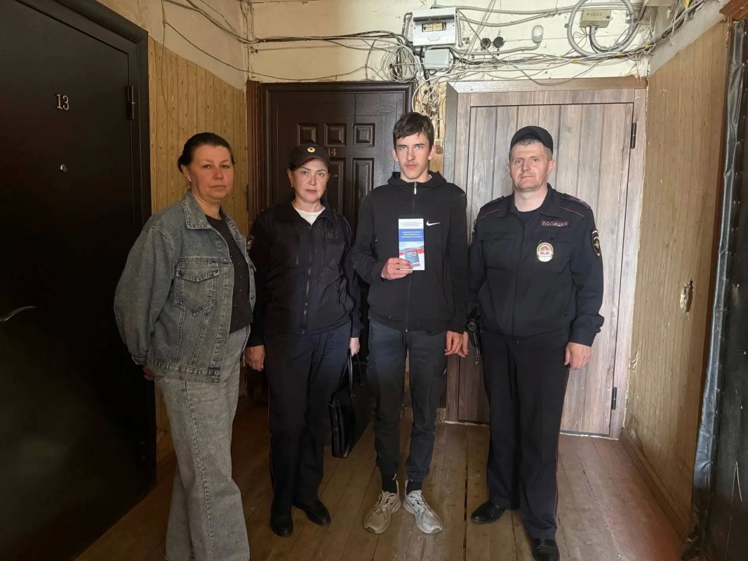 В Соколе полицейские провели комплекс профилактических мероприятий В Соколе полицейские провели комплекс профилактических мероприятий