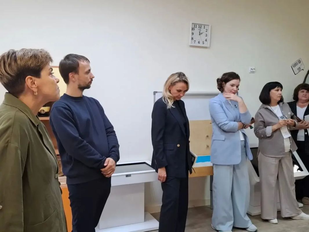 В Вологодской области обсудили поддержку семей участников СВО и развитие проекта «Авангард СВОих» В Вологодской области обсудили поддержку семей участников СВО и развитие проекта «Авангард СВОих»
