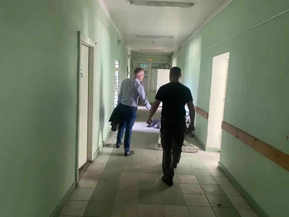 Заместитель министра здравоохранения Вологодской области Дмитрий Закондырин посетил Вытегорскую ЦРБ Заместитель министра здравоохранения Вологодской области Дмитрий Закондырин посетил Вытегорскую ЦРБ