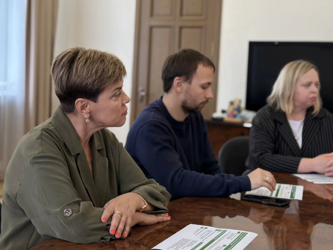 В Вологодской области обсудили поддержку семей участников СВО и развитие проекта «Авангард СВОих» В Вологодской области обсудили поддержку семей участников СВО и развитие проекта «Авангард СВОих»