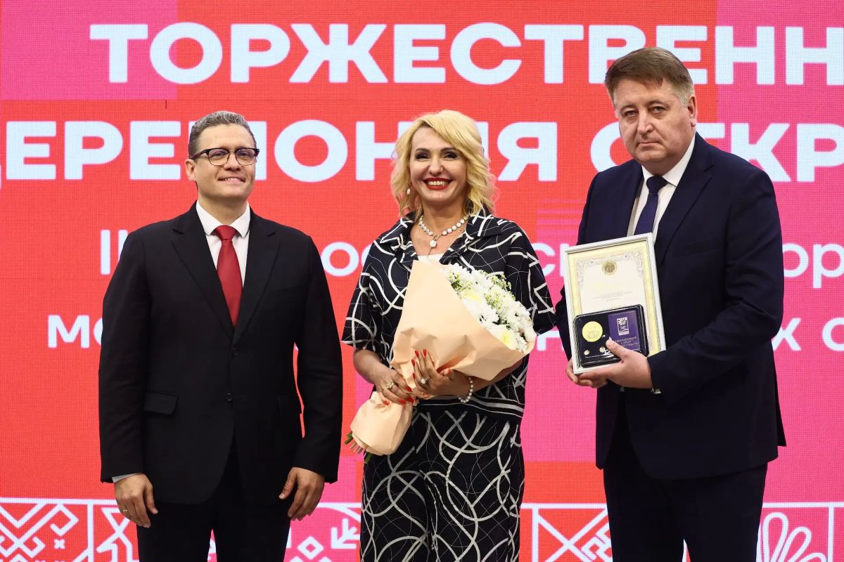 Георгий Филимонов: Вручил медали «За любовь и верность» супружеским парам Вологодчины Георгий Филимонов: Вручил медали «За любовь и верность» супружеским парам Вологодчины