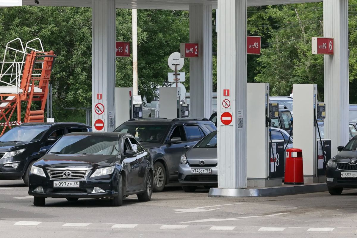 В Вологодскую область поступили дополнительные объемы бензина