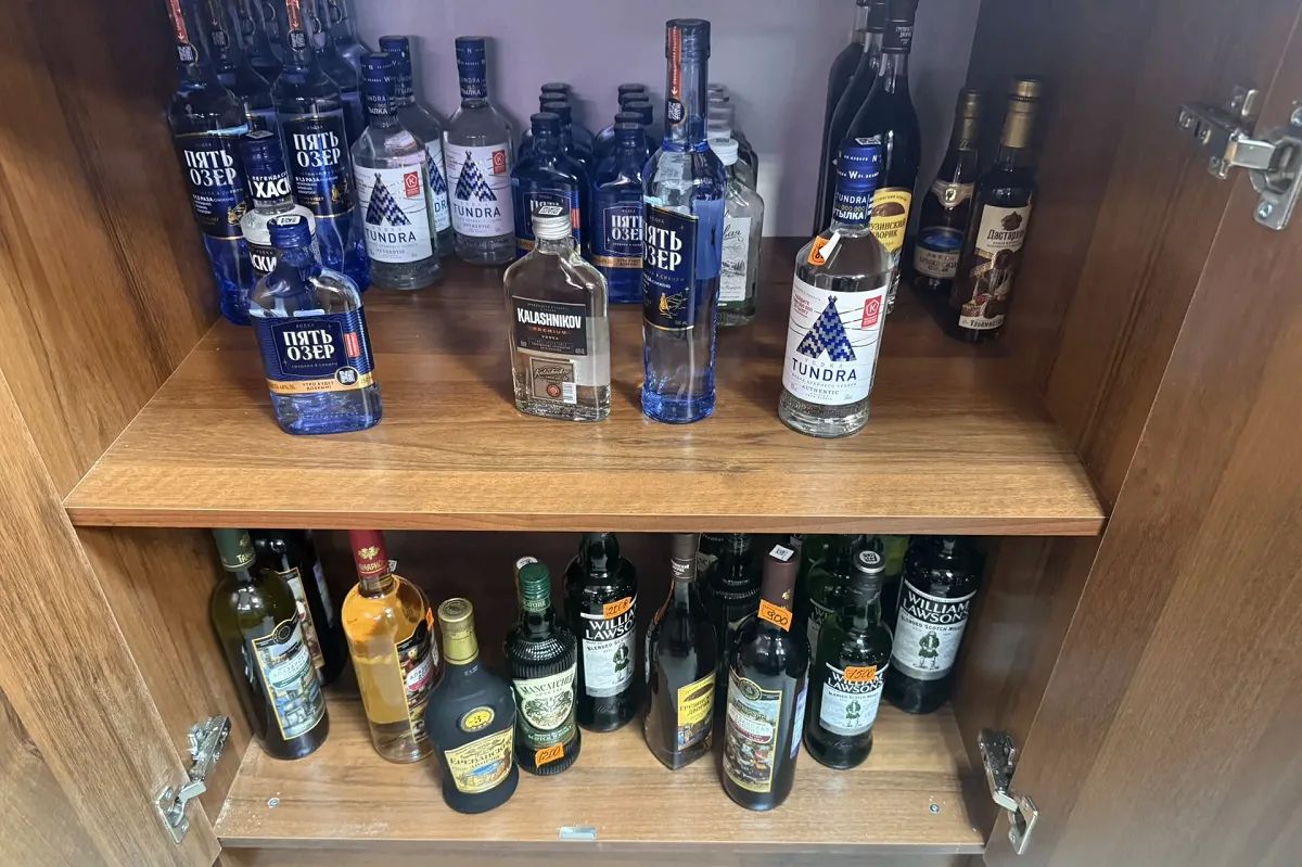 В Череповце пресечена незаконная торговля алкоголем на улице Металлургов В Череповце пресечена незаконная торговля алкоголем на улице Металлургов