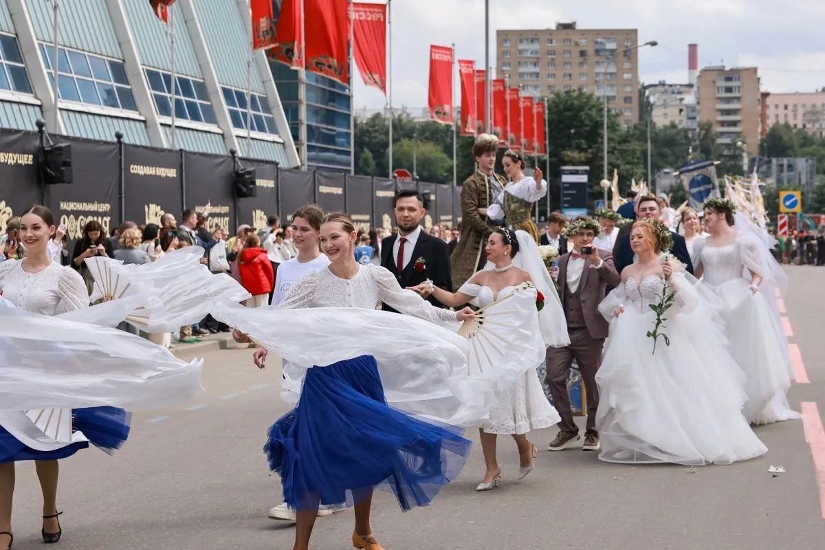 Влюбленные из Вологодчины поженились на Всероссийском свадебном фестивале
