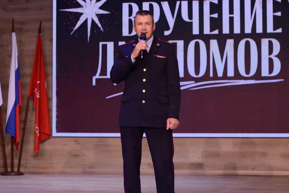 В Вологде руководство областного УМВД поздравило выпускников МГЮА с окончанием обучения