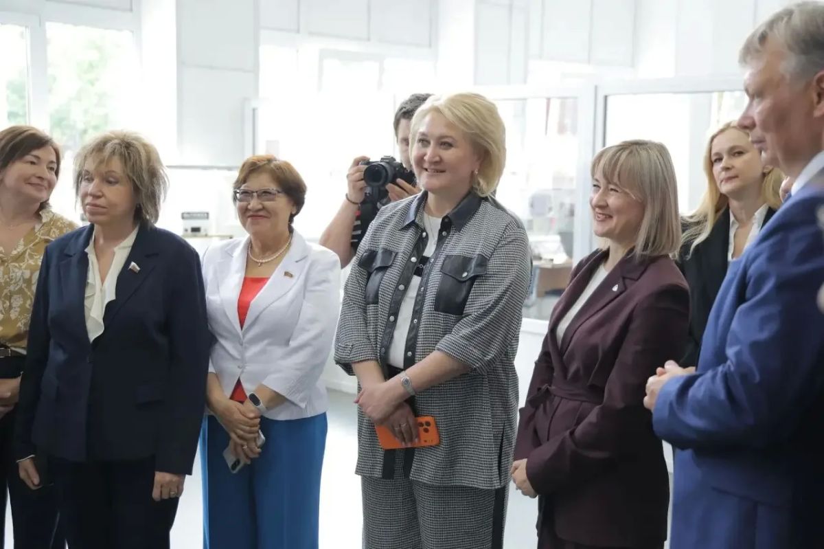 Председатель Комитета СФ по науке, образованию и культуре Лилия Гумерова совместно с членами Комитета и представителями федеральных органов власти посетили образовательные организации нашего региона для изучения опыта... Председатель Комитета СФ по науке, образованию и культуре Лилия Гумерова совместно с членами Комитета и представителями федеральных органов власти посетили образовательные организации нашего региона для изучения опыта...