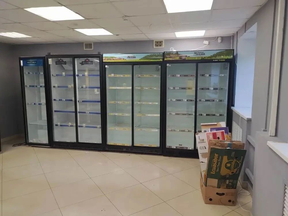 Три «ГАЗели» пива вывезли из череповецкого бара, где велась незаконная торговля Три «ГАЗели» пива вывезли из череповецкого бара, где велась незаконная торговля