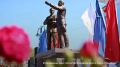 Памятник Сталину и Бардину открыли в Череповце в День металлурга, сообщил губернатор региона Филимонов
