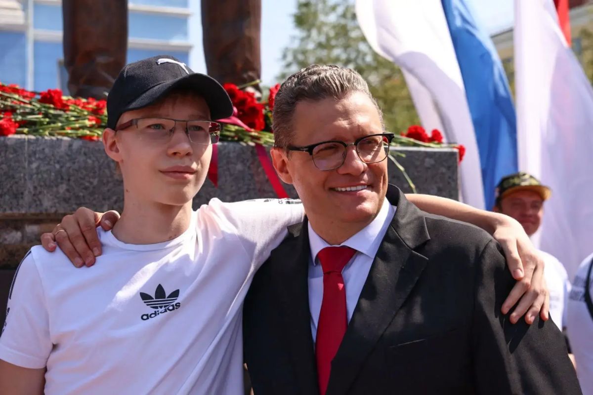Губернатор Вологодской области Георгий Филимонов поблагодарил череповчан за поддержку и особую энергетику Губернатор Вологодской области Георгий Филимонов поблагодарил череповчан за поддержку и особую энергетику