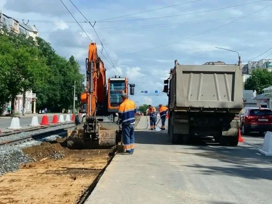 На проспекте Победы в Череповце обновлено более 1,3 км основания для трамвайных путей На проспекте Победы в Череповце обновлено более 1,3 км основания для трамвайных путей
