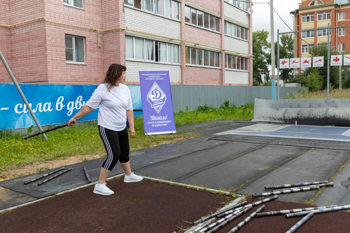 В Вологде состоялся чемпионат по городошному спорту среди ветеранов органов безопасности и правопорядка В Вологде состоялся чемпионат по городошному спорту среди ветеранов органов безопасности и правопорядка