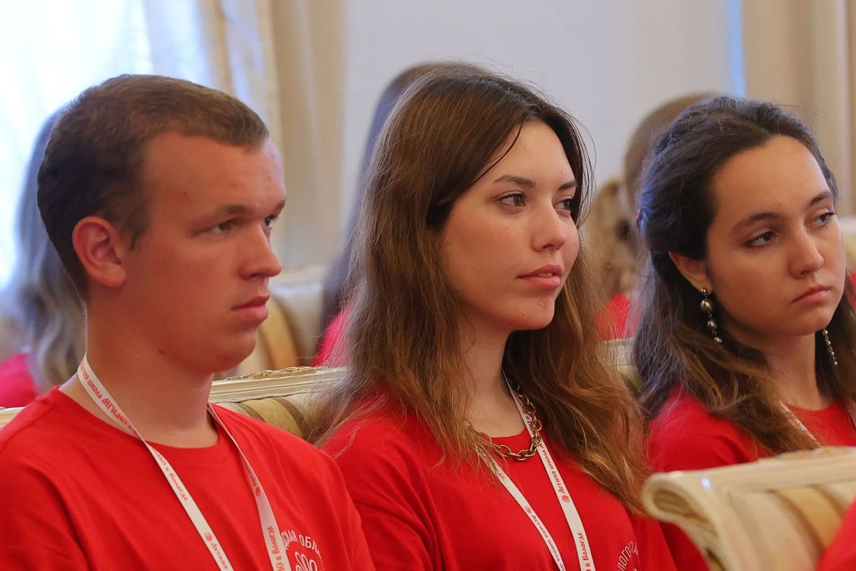 Георгий Филимонов: Сегодня на Вологодчине завершилась Летняя школа МГИМО — уникальный проект, который мы реализуем в сотрудничестве с МГИМО МИД России Георгий Филимонов: Сегодня на Вологодчине завершилась Летняя школа МГИМО — уникальный проект, который мы реализуем в сотрудничестве с МГИМО МИД России