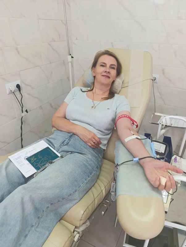Сотрудники УФК по Вологодской приняли участие в Едином дне донора Сотрудники УФК по Вологодской приняли участие в Едином дне донора