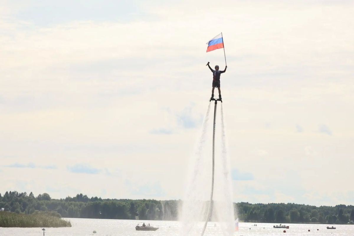 Георгий Филимонов: В преддверии Дня Крещения Руси в Кириллове открыли Кубок губернатора Вологодской области по аквабайку и наш легендарный мотофестиваль Георгий Филимонов: В преддверии Дня Крещения Руси в Кириллове открыли Кубок губернатора Вологодской области по аквабайку и наш легендарный мотофестиваль