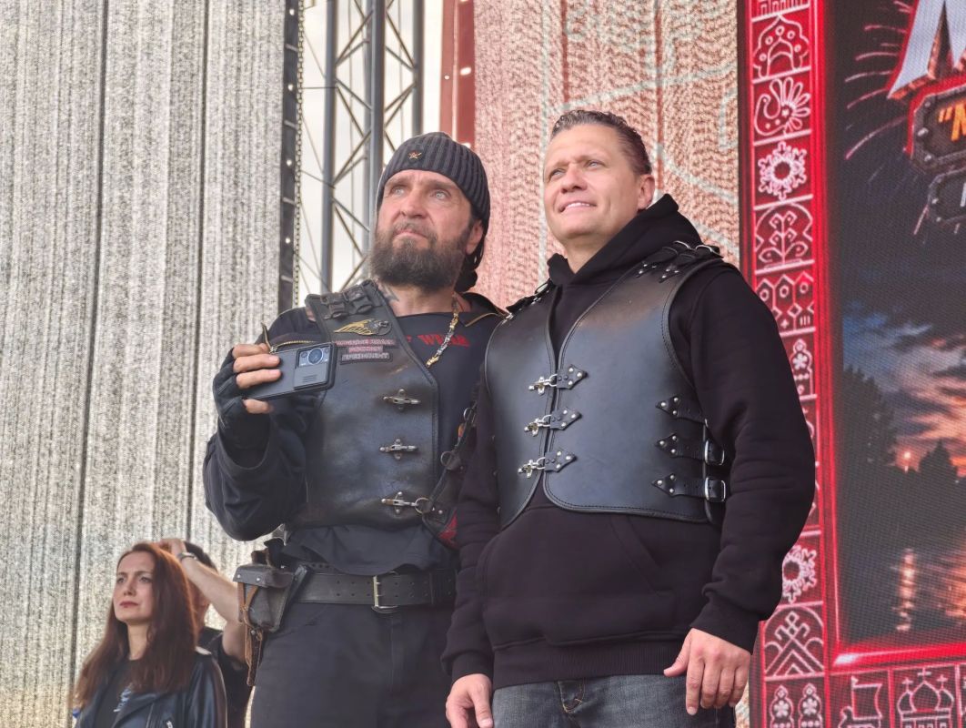 Георгий Филимонов: Посмотрели шоу, которые подготовили для зрителей «Ночные волки» и спортсмены Центра технических видов спорта «Сивер» Георгий Филимонов: Посмотрели шоу, которые подготовили для зрителей «Ночные волки» и спортсмены Центра технических видов спорта «Сивер»