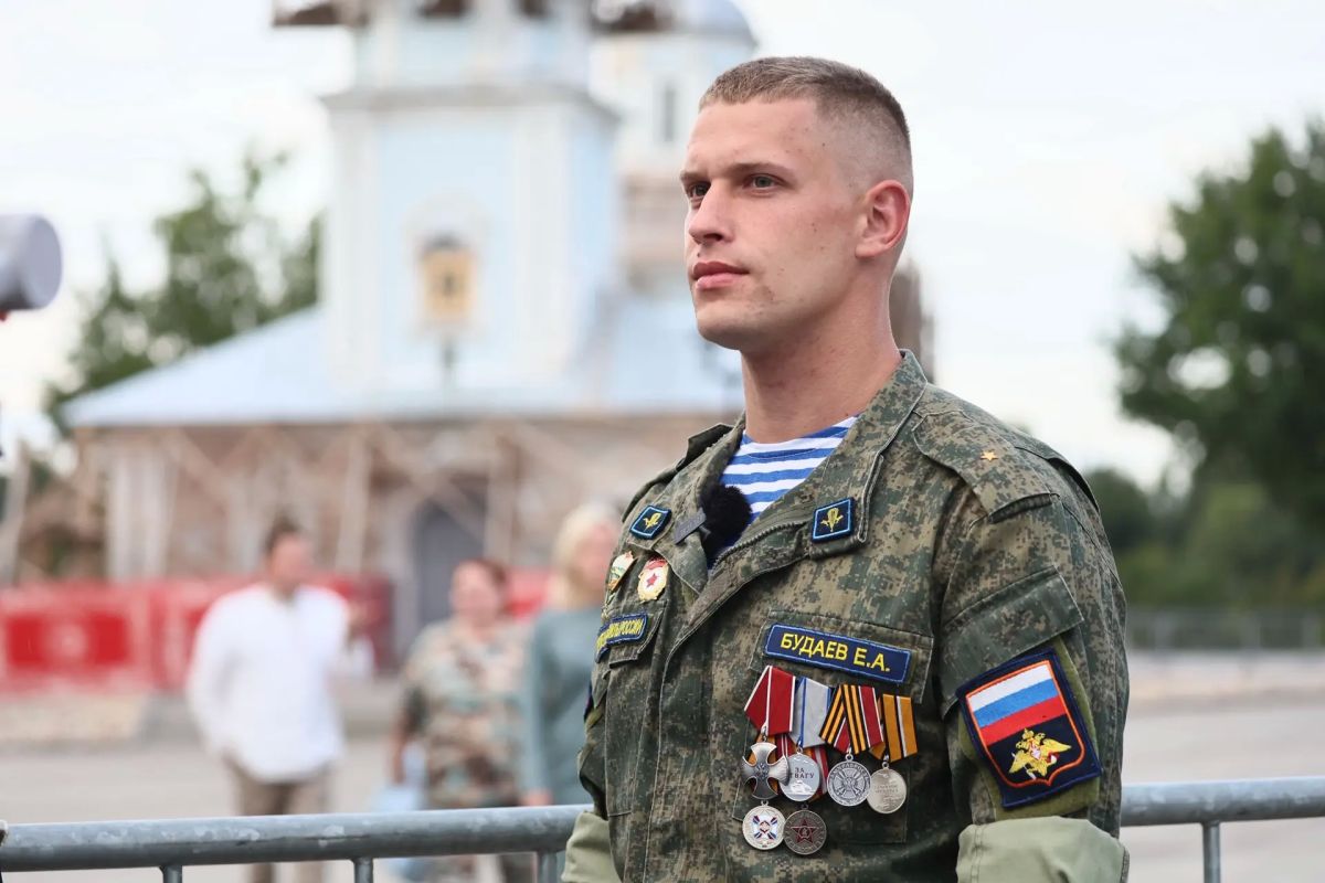 Георгий Филимонов: Праздничная программа, подготовленная «Ночными волками» ко Дню Крещения Руси, продолжилась на Кремлёвской площади в Вологде Георгий Филимонов: Праздничная программа, подготовленная «Ночными волками» ко Дню Крещения Руси, продолжилась на Кремлёвской площади в Вологде