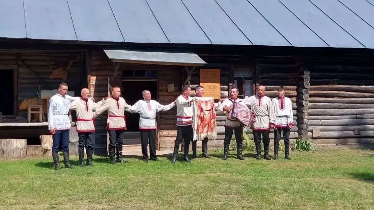 В июле фольклорно-этнографические экспедиции прошли в 4 регионах В июле фольклорно-этнографические экспедиции прошли в 4 регионах