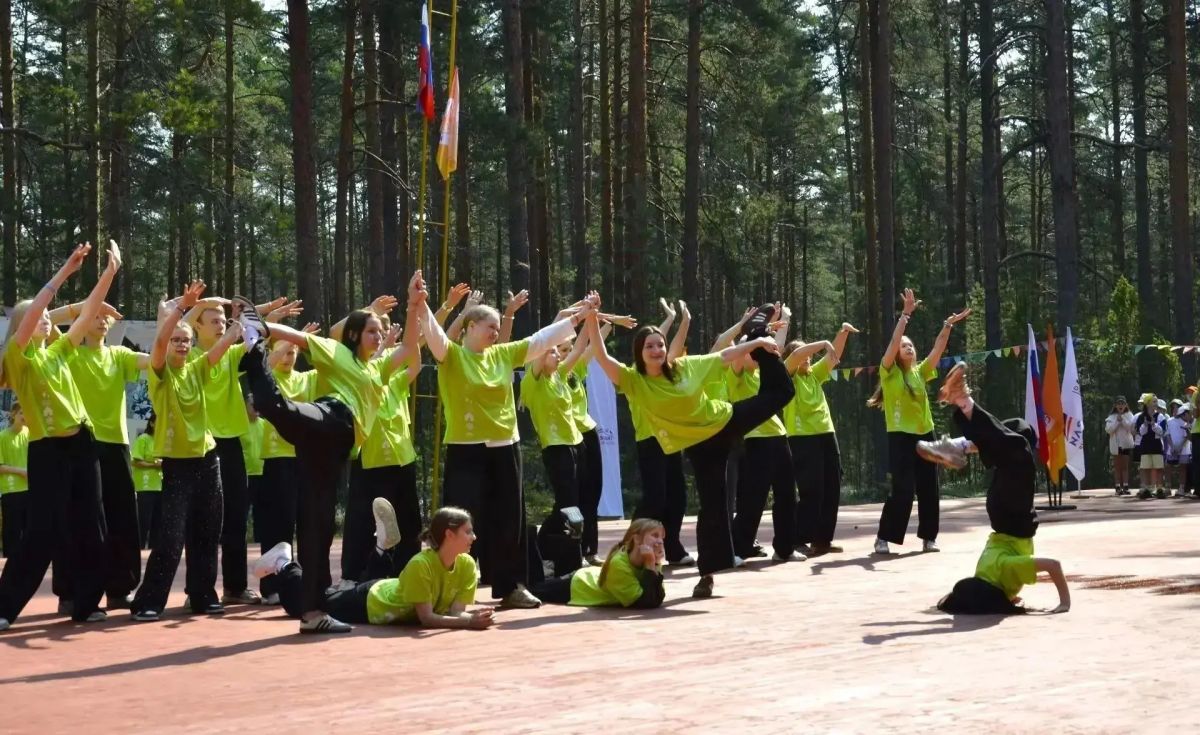 В «Искре» Череповецкого округа проходит смена «Счастливое детство В «Искре» Череповецкого округа проходит смена «Счастливое детство