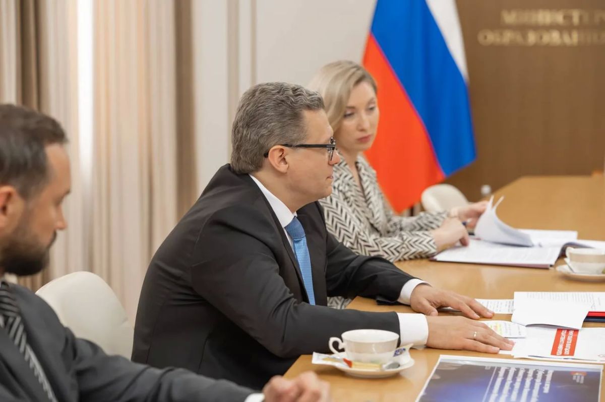 Валерий Фальков и губернатор Вологодской области Георгий Филимонов обсудили развитие научно-образовательной инфраструктуры региона Валерий Фальков и губернатор Вологодской области Георгий Филимонов обсудили развитие научно-образовательной инфраструктуры региона