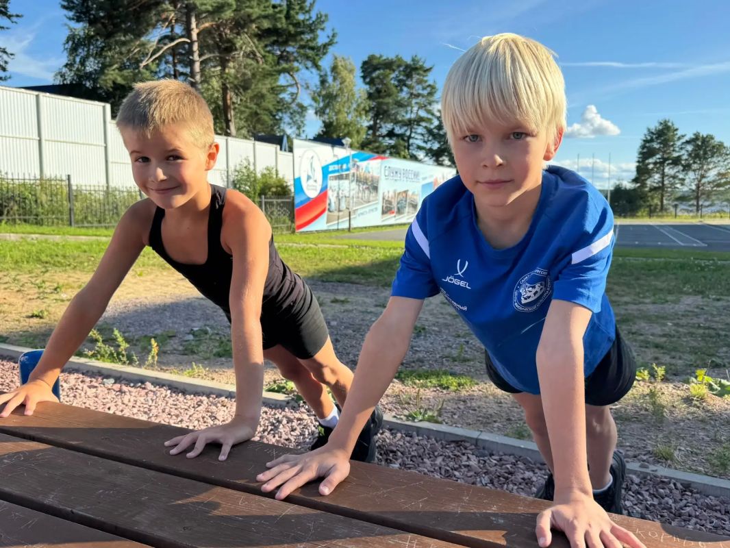 Всероссийский день физкультурника отметили в загородных лагерях Вологодской области Всероссийский день физкультурника отметили в загородных лагерях Вологодской области