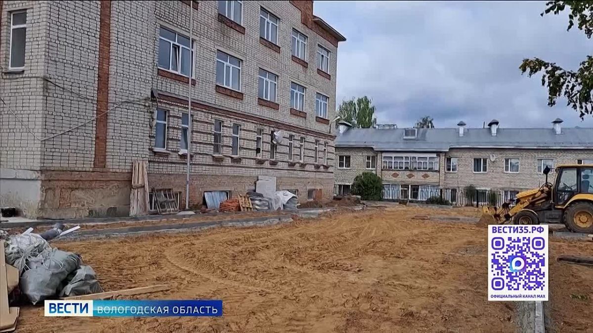 Продолжается обновление средней школы №1 города Никольска