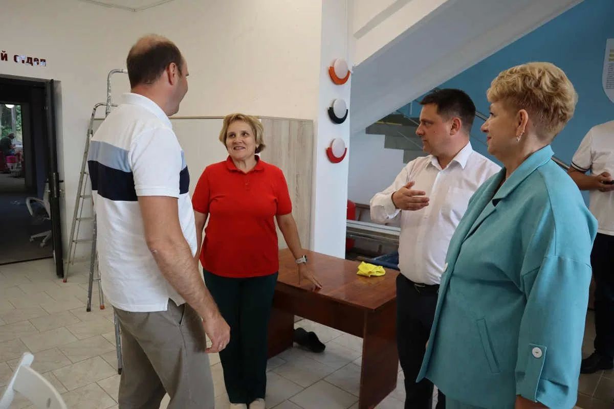В Харовске завершается преображение центра города и главной библиотеки В Харовске завершается преображение центра города и главной библиотеки