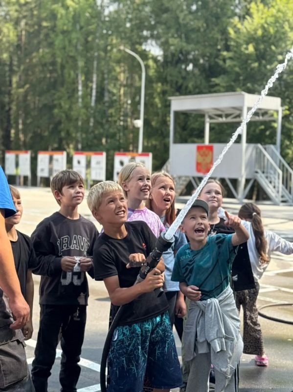 Творческие концерты, полезные мастер-классы, новые знакомства: в «Авангарде» продолжается смена «Территория талантов» Творческие концерты, полезные мастер-классы, новые знакомства: в «Авангарде» продолжается смена «Территория талантов»