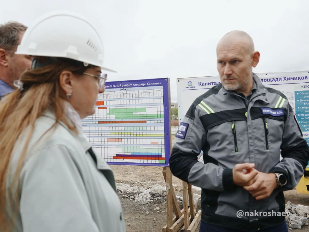 Андрей Накрошаев: Площадь Химиков отремонтируем уже в этом году Андрей Накрошаев: Площадь Химиков отремонтируем уже в этом году