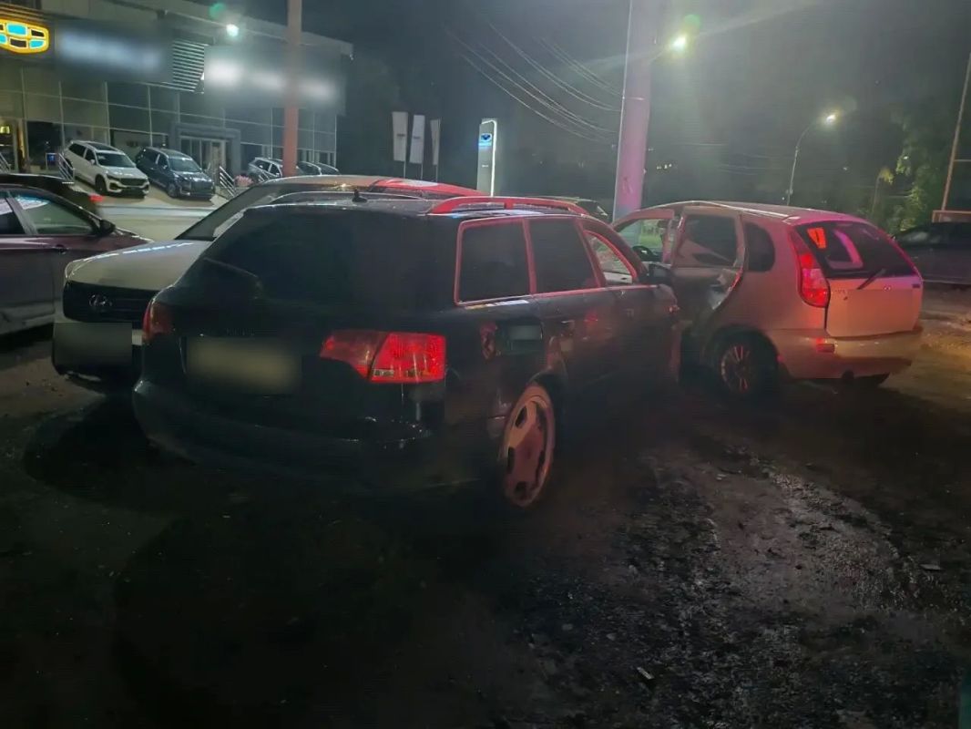 В Вологде сотрудники патрульно-постовой службы полиции задержали нетрезвого водителя, совершившего ДТП