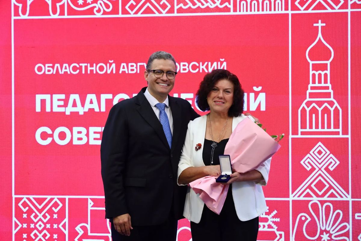 Георгий Филимонов: Продолжаю рассказывать о награждении педагогов Вологодчины Георгий Филимонов: Продолжаю рассказывать о награждении педагогов Вологодчины