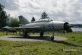 Самолет МиГ-21ПФ встал на вечную стоянку в Парке Победы Череповца